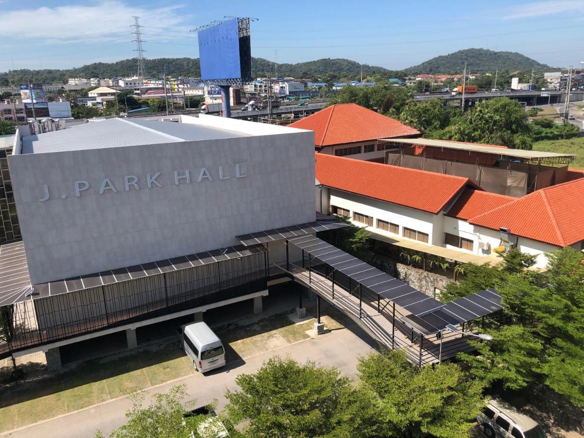 J Park Hotel - Sha Extra Plus Chonburi Exterior photo